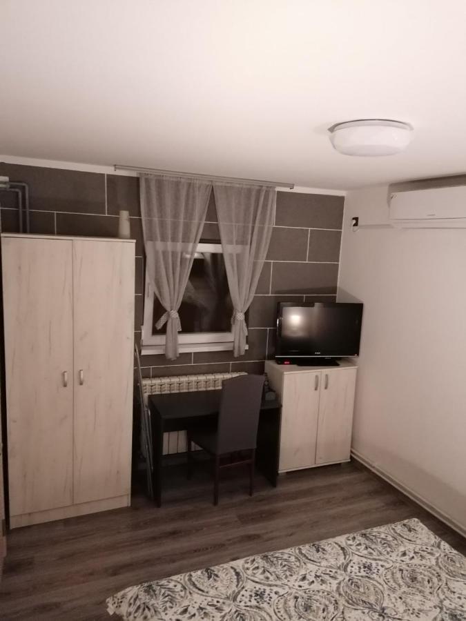 Apartmán Epi Lux House Zemun Exteriér fotografie